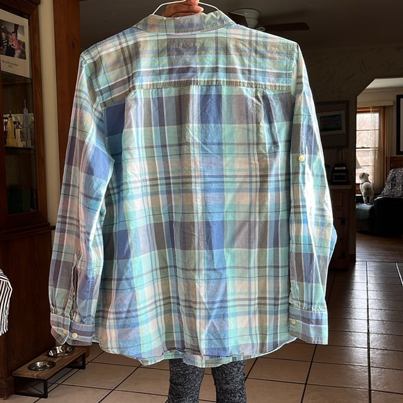 L.L. Bean Woman’s Button Down Shirt - Picture 2 of 4